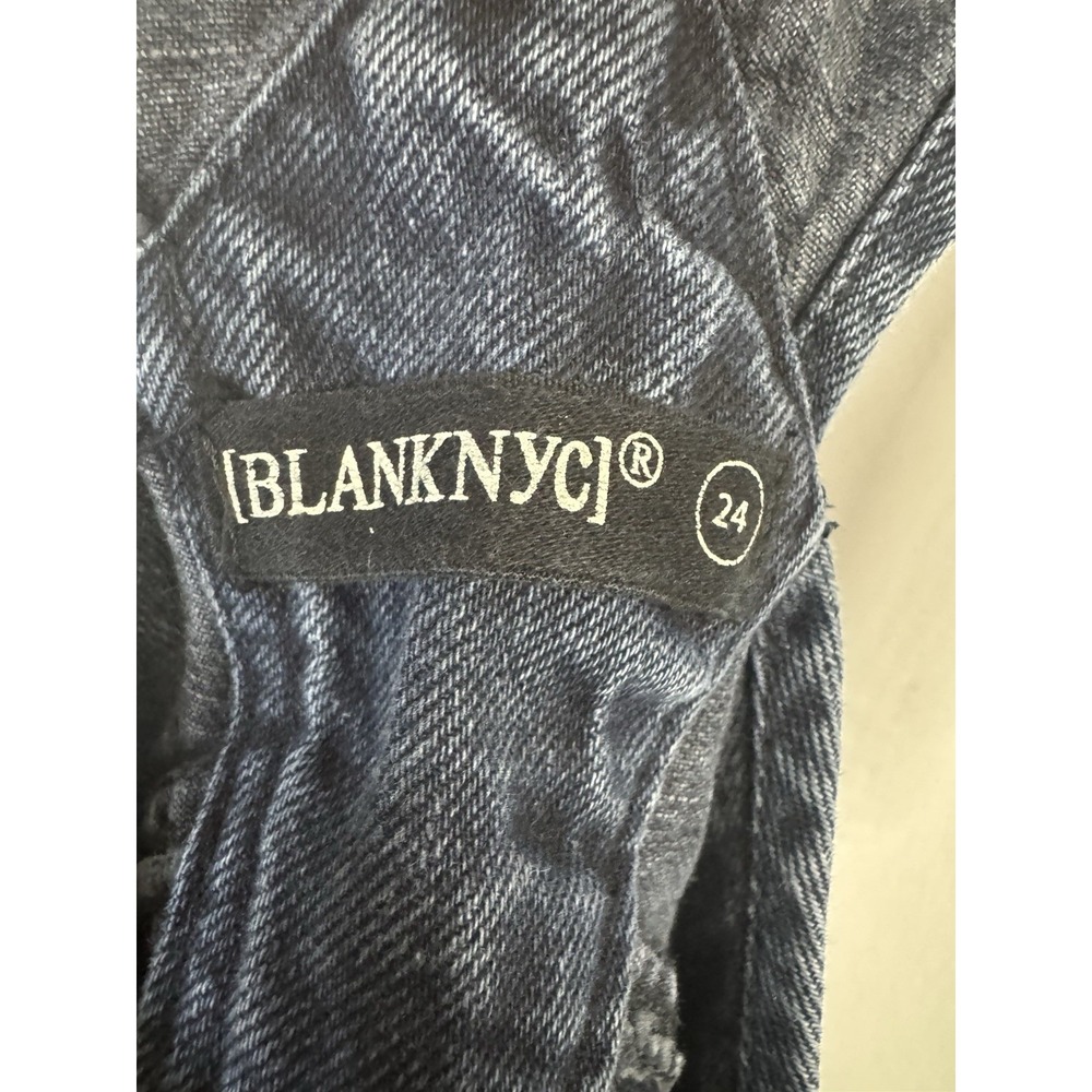 Blank NYC Denim Overall Shorts Women's Size 24 Dark Wash‎ Distressed Frayed Hem - Picture 7 of 8